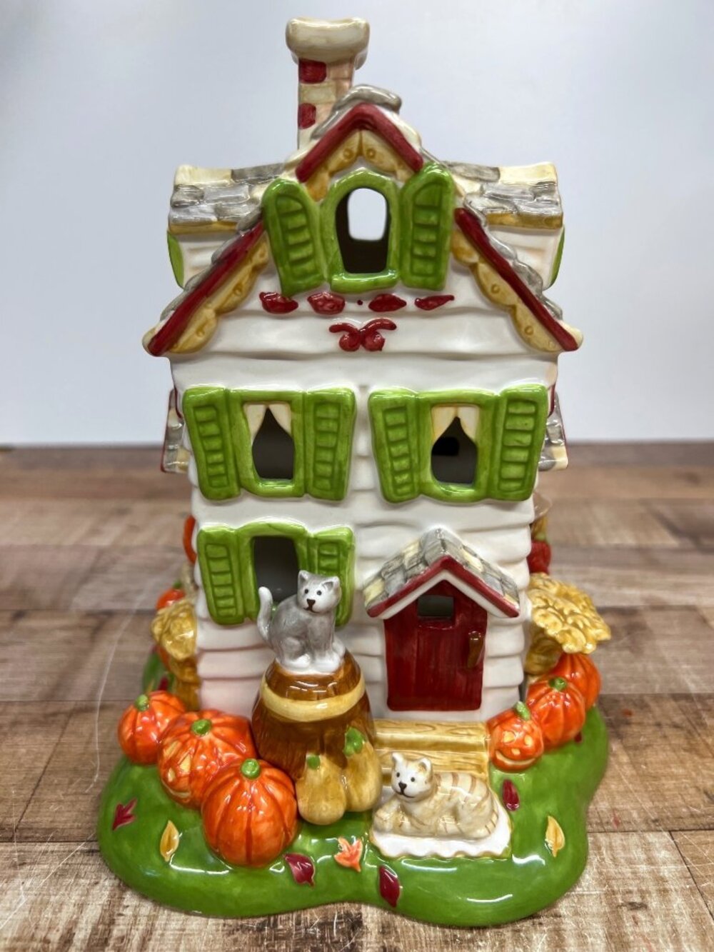 Autumn Ceramic Tea Light House With Cats Pumpkins & Scarecrow Figurine Fall Deco - Picture 3 of 7
